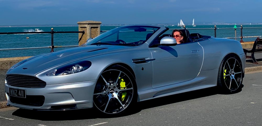 Full DBS-style body conversion with sideskirts – Aston Martin DB9